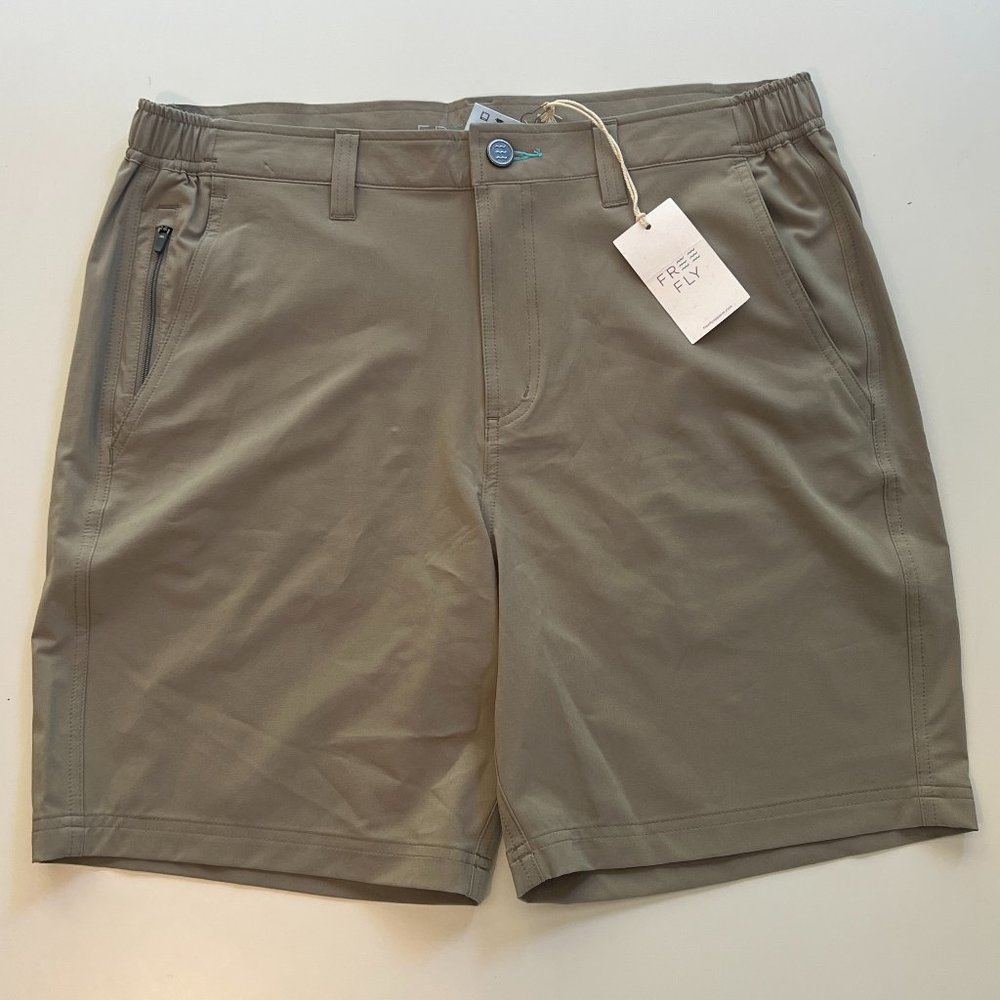 Free Fly - Utility Hybrid Short - Unlined 7.5"